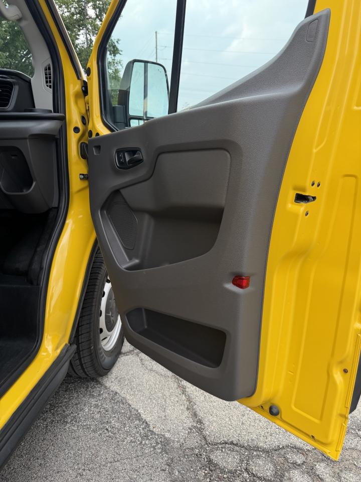 Ford Transit  2021