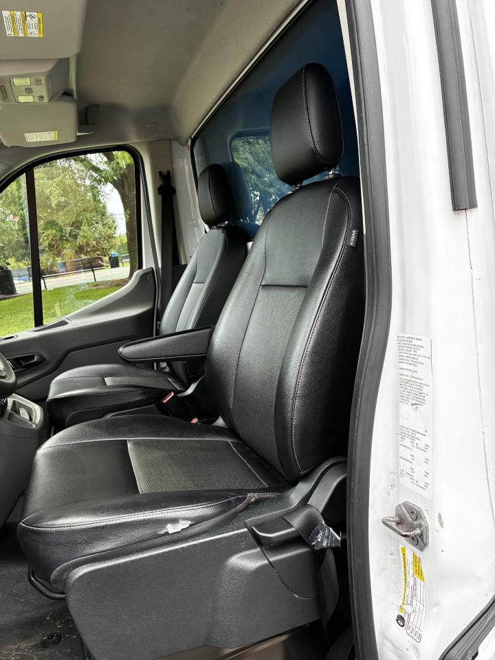 Ford Transit T-350 2023