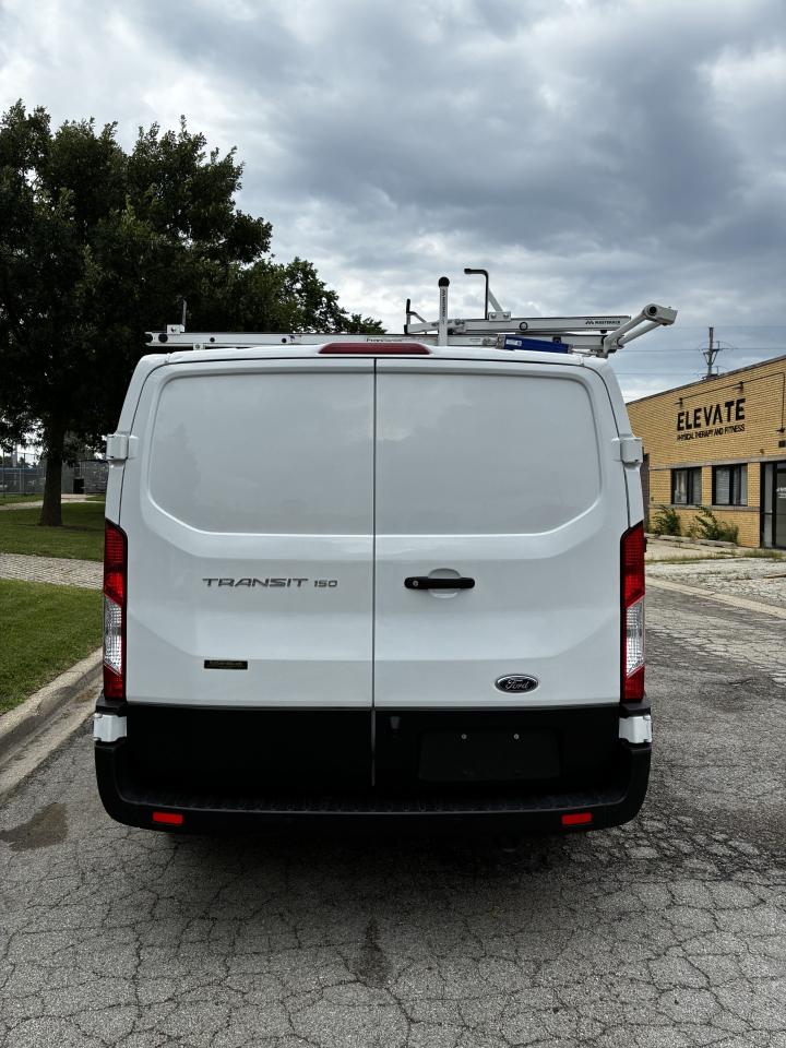 Ford Transit 150 Van Low Roof w/Sliding Pass. 130-in. WB 2020