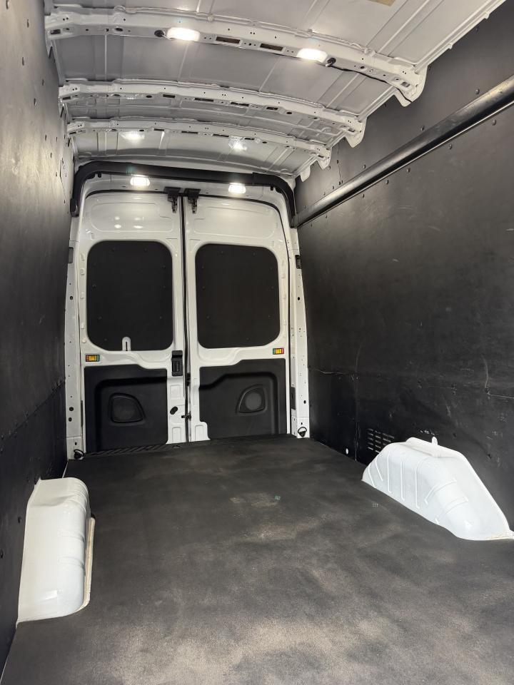 Ford Transit  2023