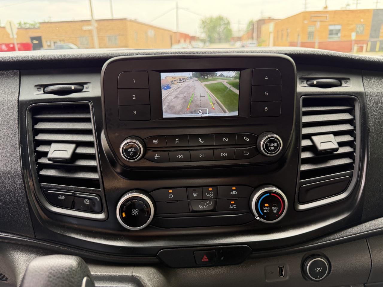 Ford Transit  2023