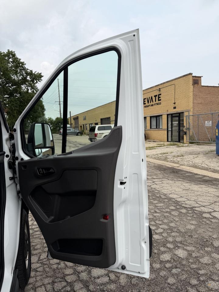 Ford Transit  2023
