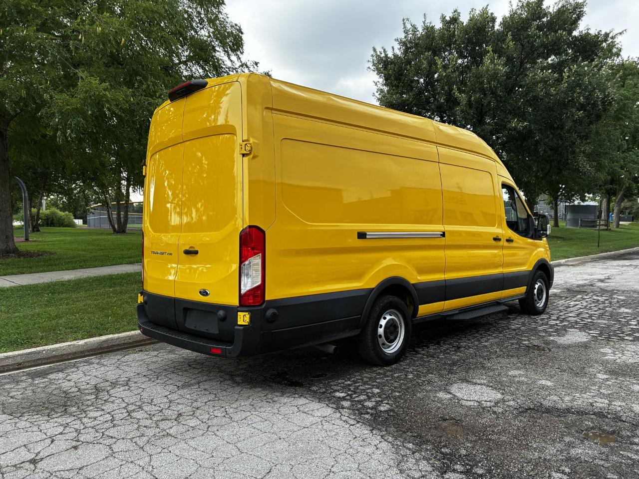 Ford Transit  2021