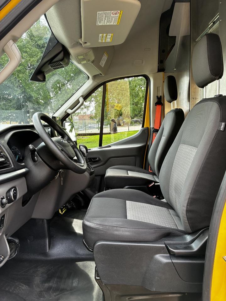 Ford Transit  2021