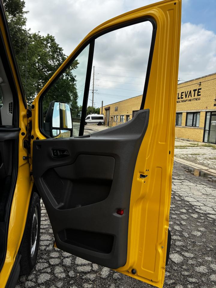 Ford Transit  2021