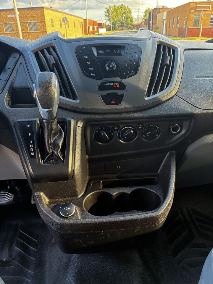 Ford Transit 350 Van Low Roof 60/40 Pass. 148-in. WB 2017