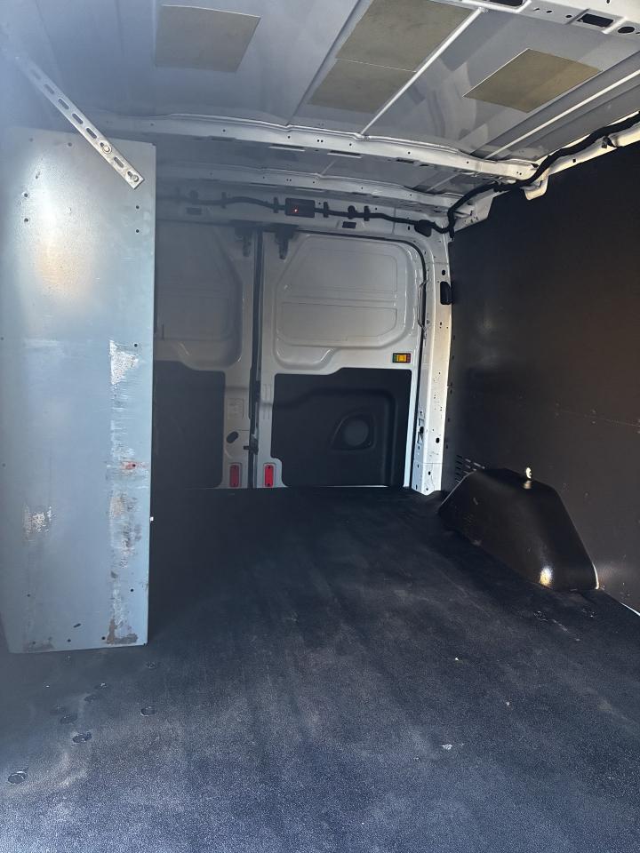 Ford Transit 350 Van Low Roof 60/40 Pass. 148-in. WB 2017