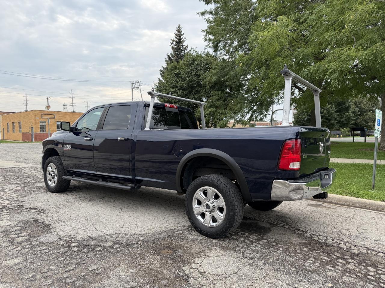 RAM 2500 SLT Crew Cab LWB 4WD 2014