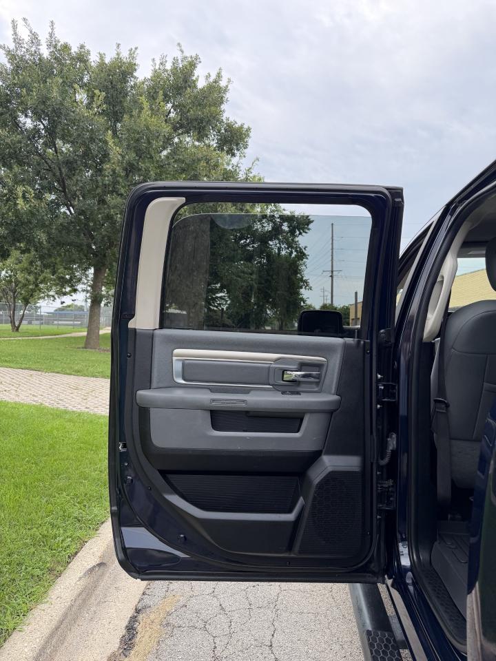 RAM 2500 SLT Crew Cab LWB 4WD 2014