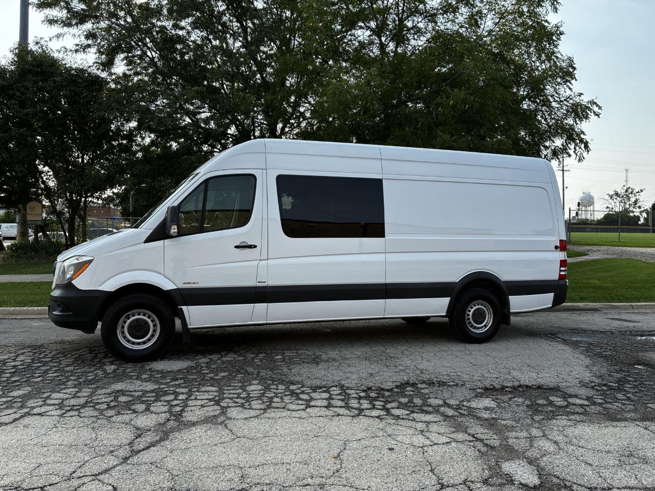 Mercedes-Benz Sprinter 2500 High Roof 170-in. WB 2015