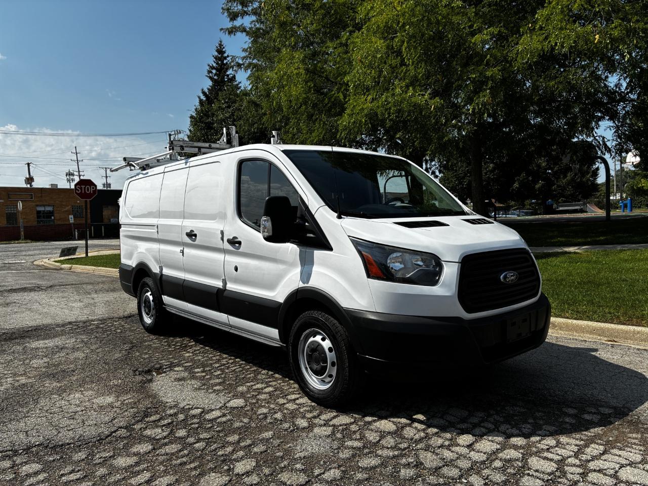Ford Transit 150 Van Low Roof 60/40 Pass. 130-in. WB 2016