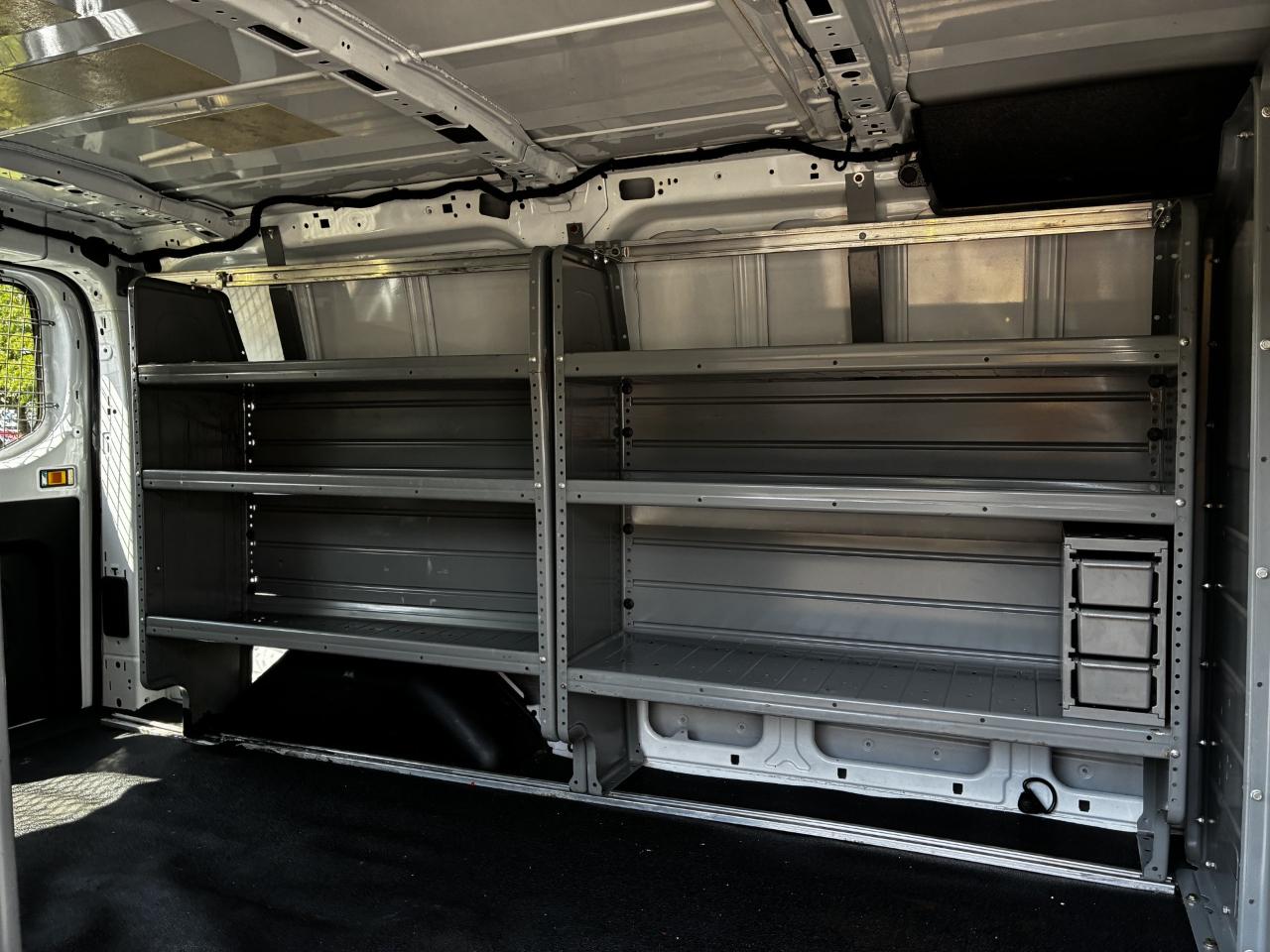 Ford Transit 150 Van Low Roof 60/40 Pass. 130-in. WB 2016
