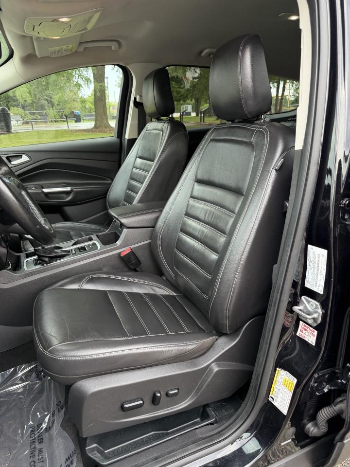 Ford Escape Titanium 4WD 2019