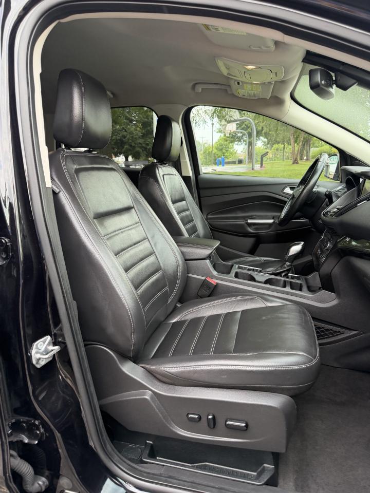 Ford Escape Titanium 4WD 2019
