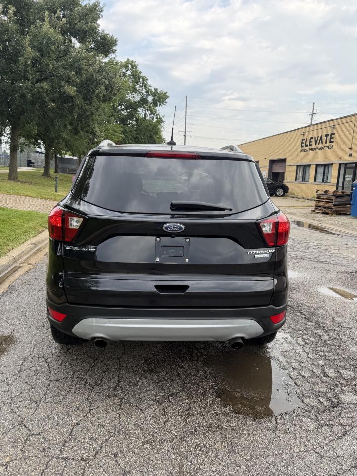 Ford Escape Titanium 4WD 2019