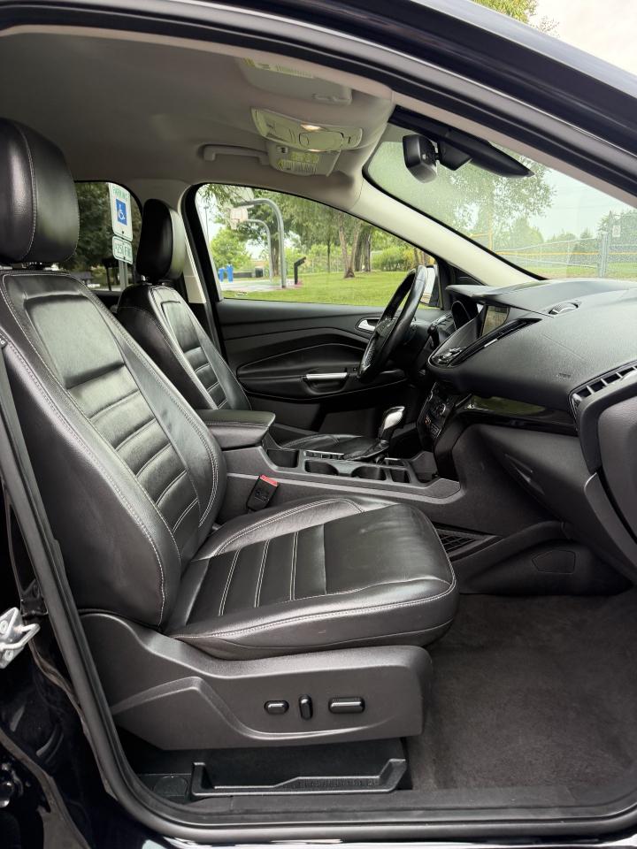 Ford Escape Titanium 4WD 2019