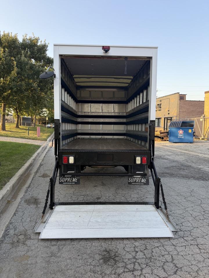 Chevrolet Express Cutaway 3500 2021