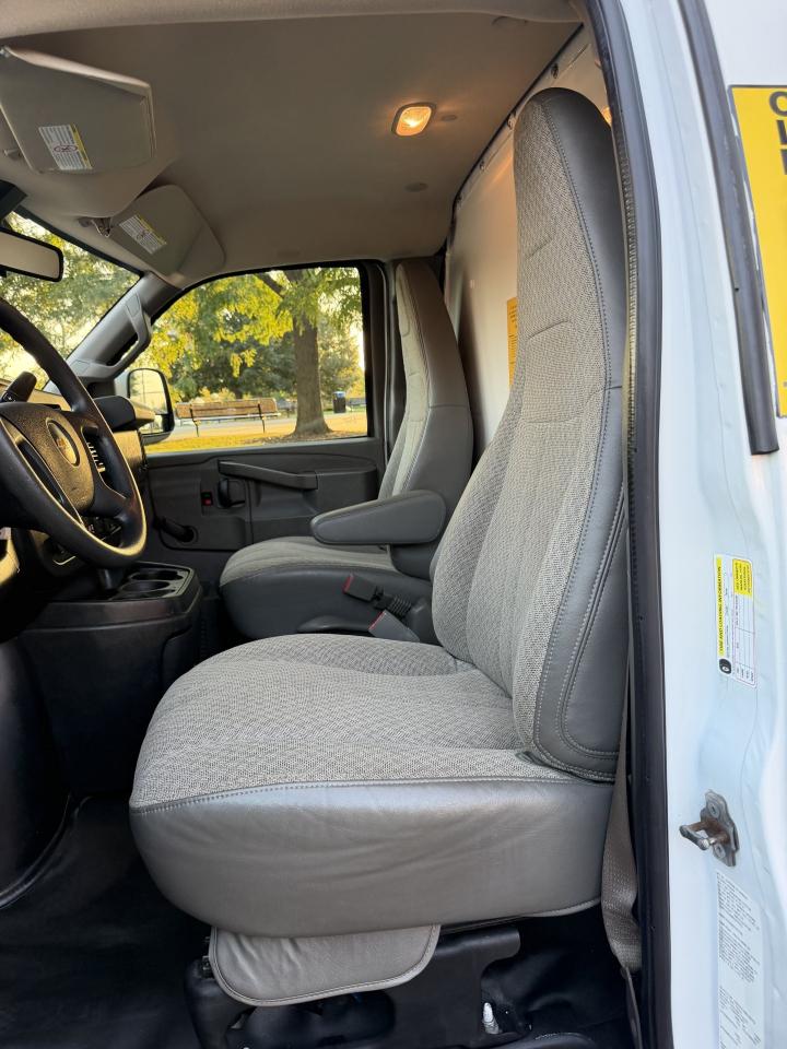 Chevrolet Express Cutaway 3500 2021