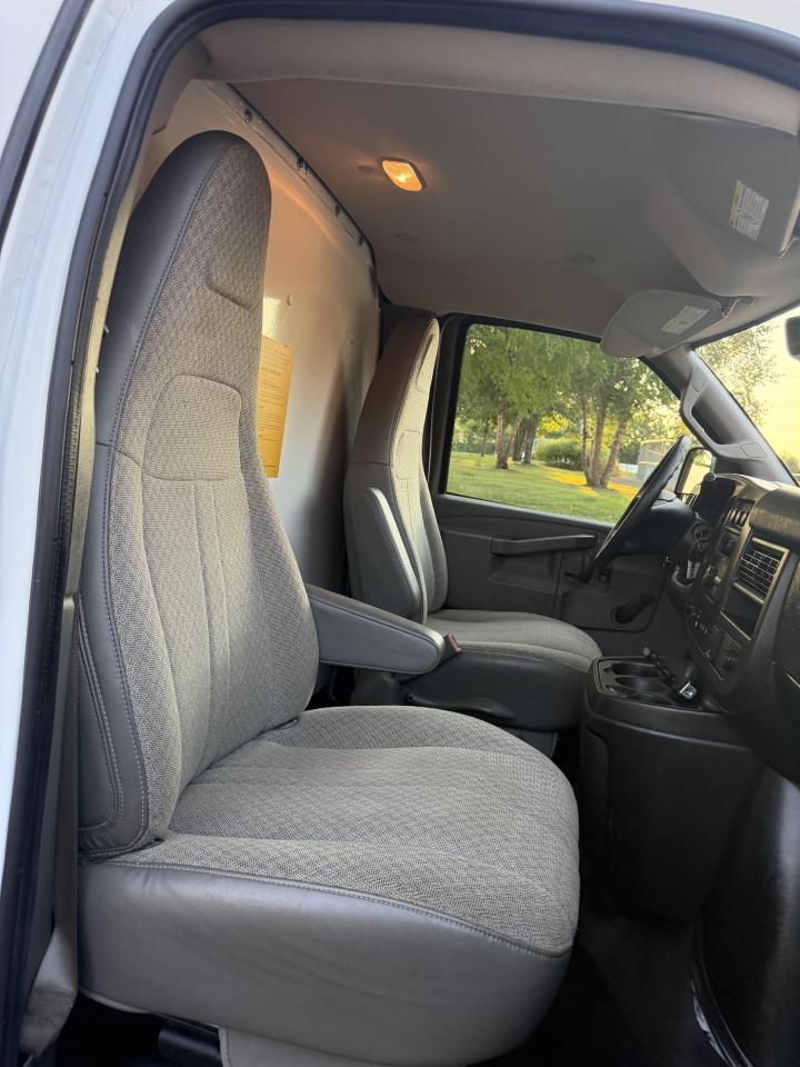 Chevrolet Express Cutaway 3500 2021