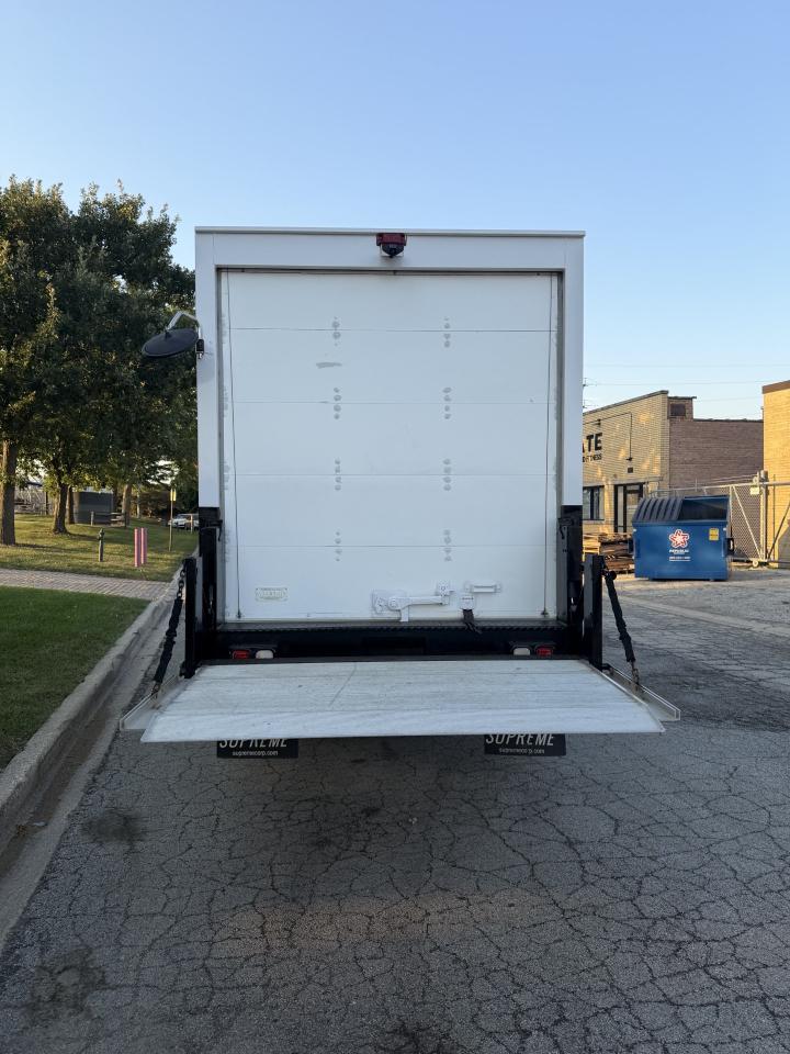 Chevrolet Express Cutaway 3500 2021