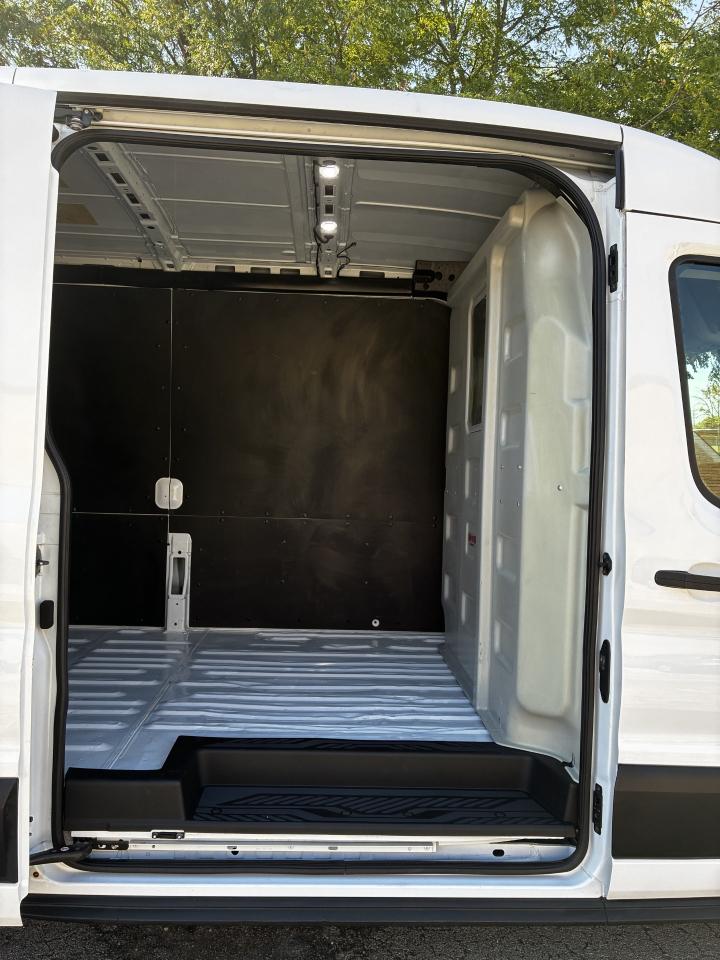 Ford Transit  2023