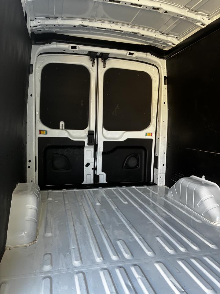 Ford Transit  2023