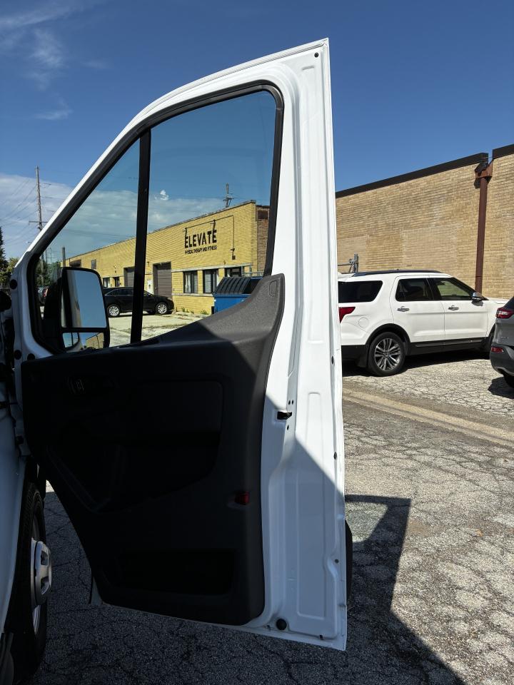 Ford Transit  2023