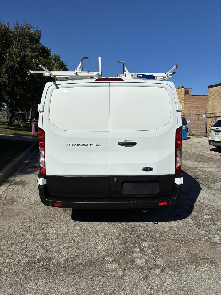 Ford Transit 150 Van Low Roof 60/40 Pass. 130-in. WB 2020