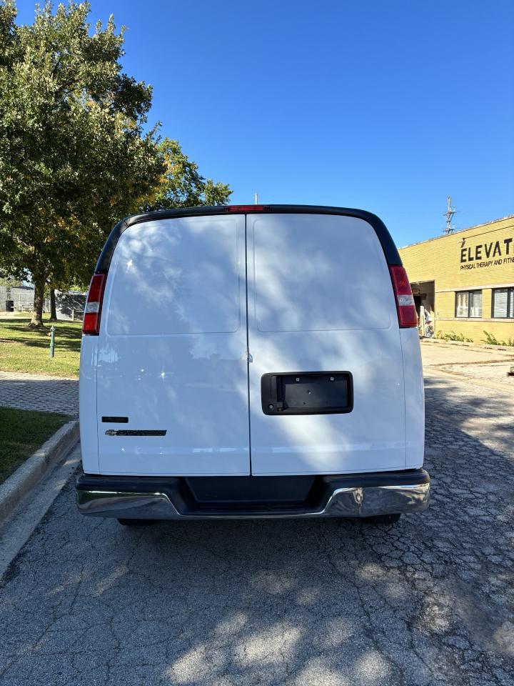 Chevrolet Express 2500 Cargo 2022