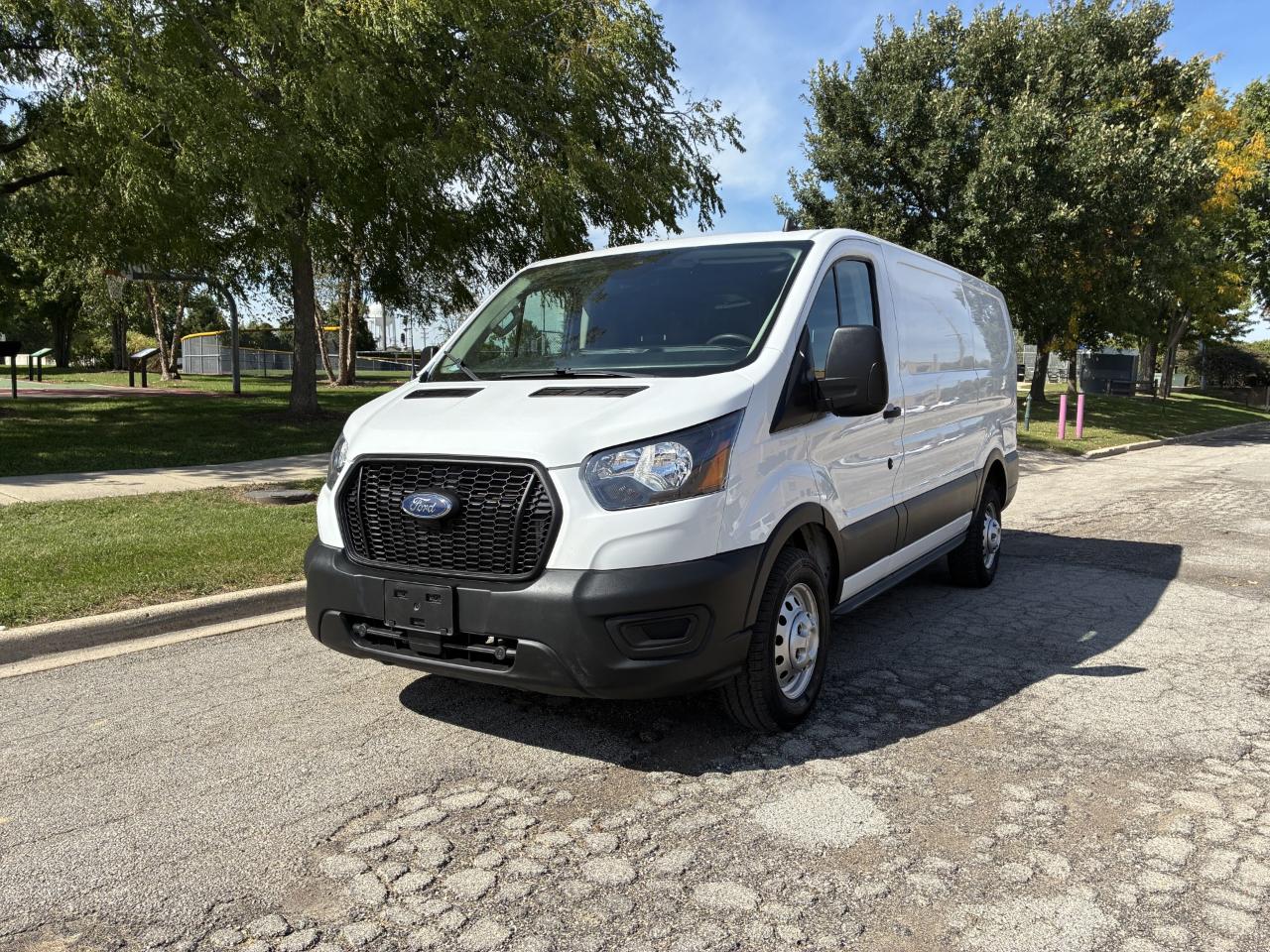 Ford Transit 150 Van Low Roof w/Sliding Pass. 130-in. WB 2023