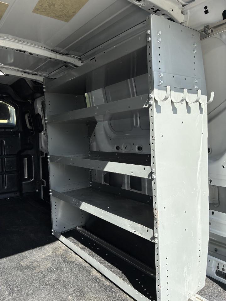 Ford Transit 150 Van Low Roof w/Sliding Pass. 130-in. WB 2023