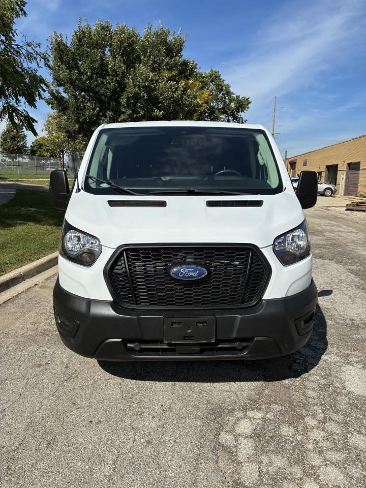 Ford Transit 150 Van Low Roof w/Sliding Pass. 130-in. WB 2023