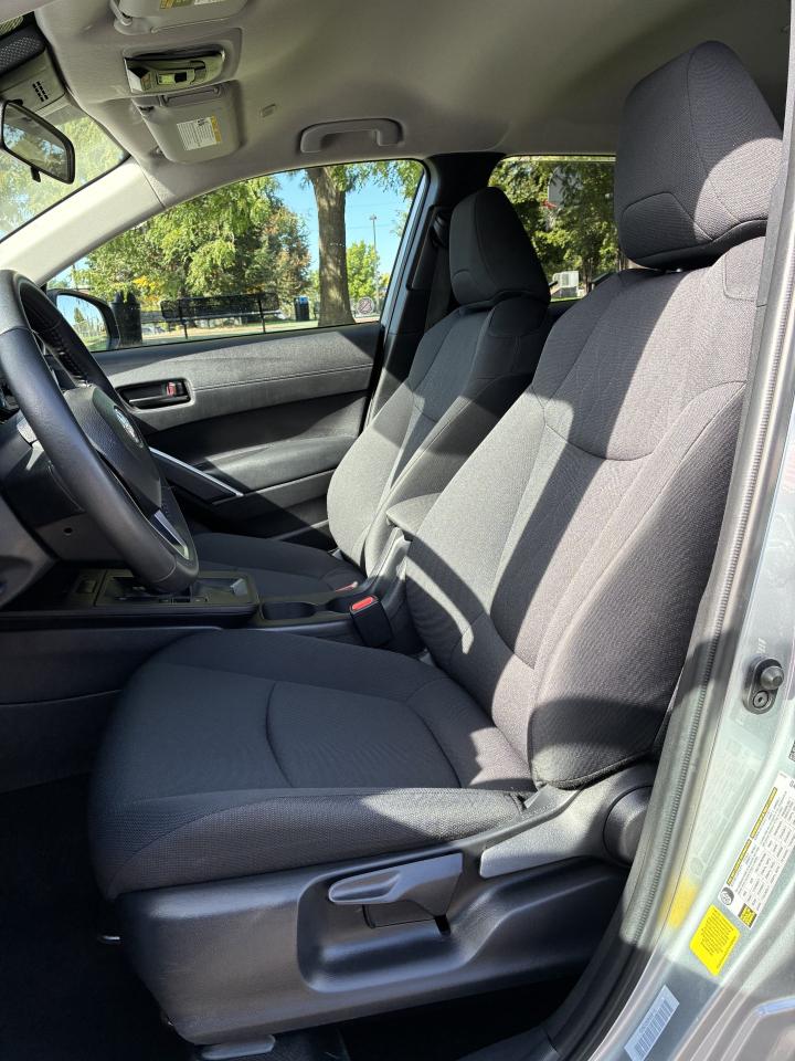 Toyota Corolla Cross LE 2026