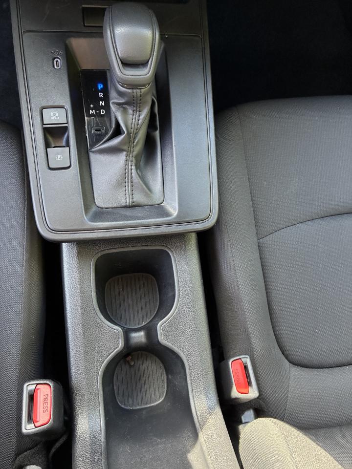 Toyota Corolla Cross LE 2026