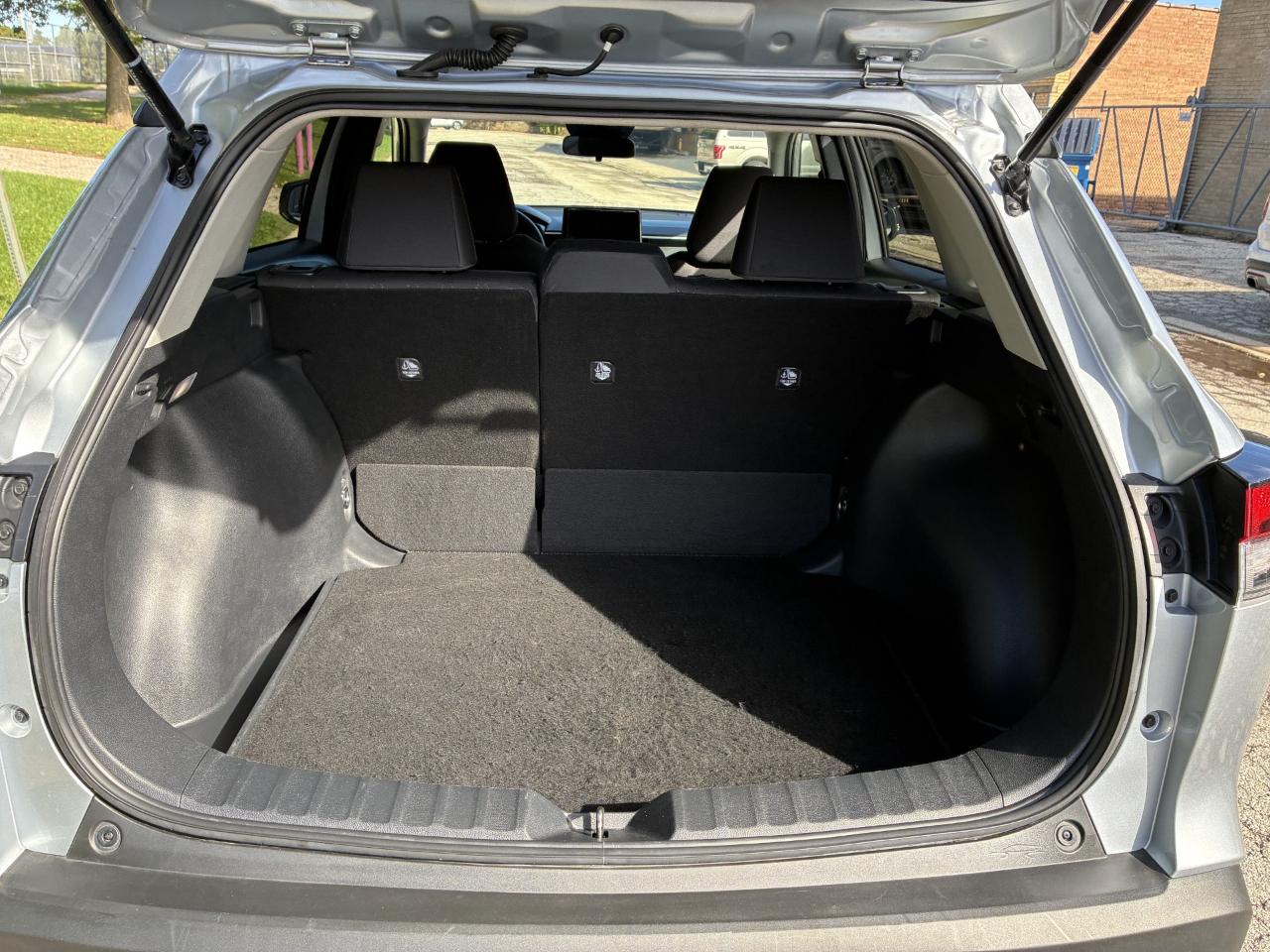 Toyota Corolla Cross LE 2026
