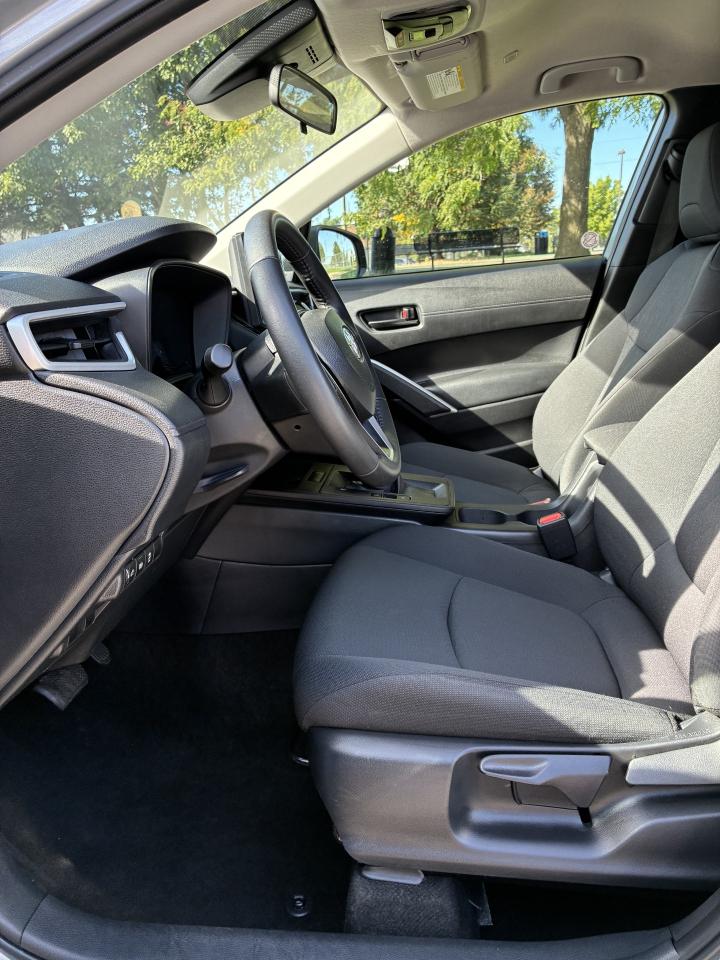 Toyota Corolla Cross LE 2026
