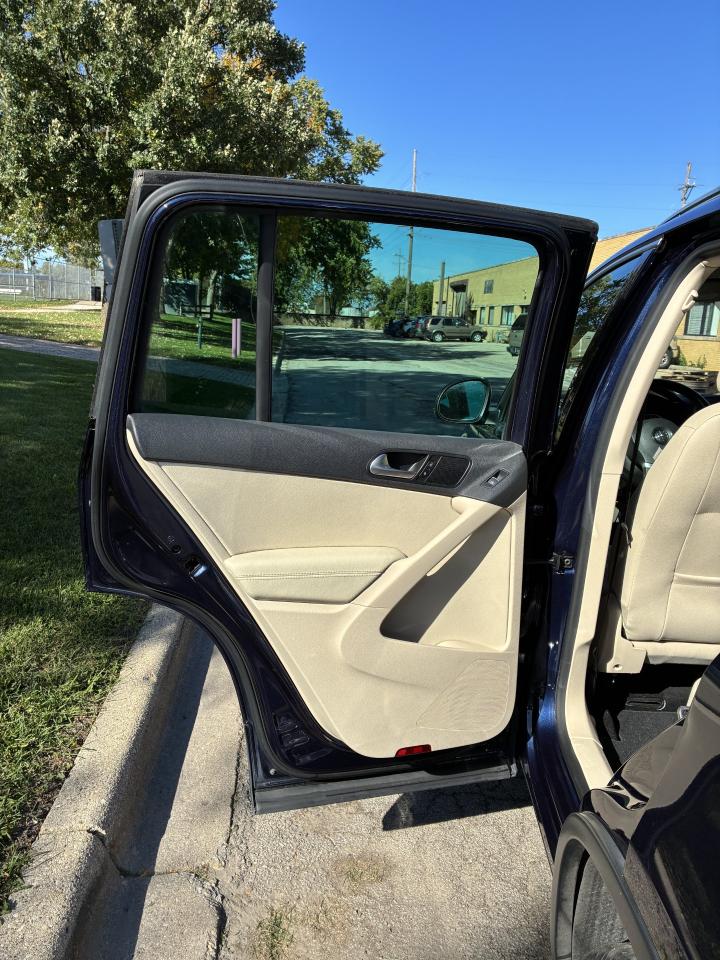 Volkswagen Tiguan SE 2016