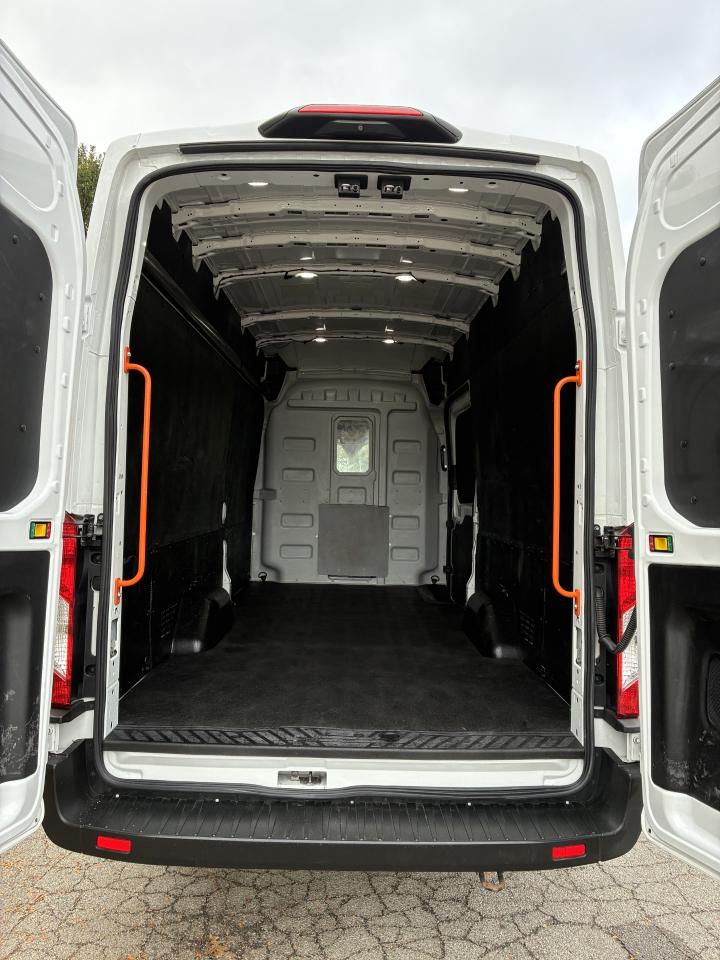 Ford Transit  2023