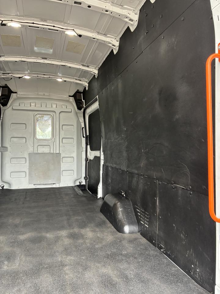 Ford Transit  2023
