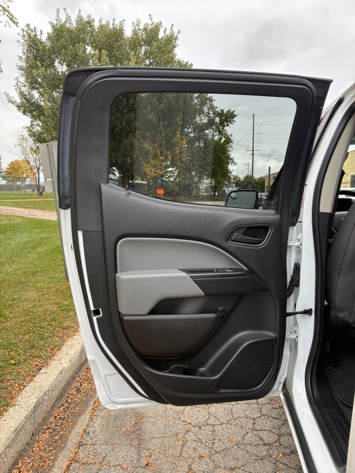 Chevrolet Colorado Work Truck Crew Cab 4WD 2022