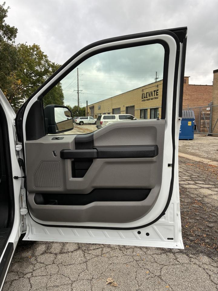 Ford F-150 XL 8-ft. Bed 2WD 2017