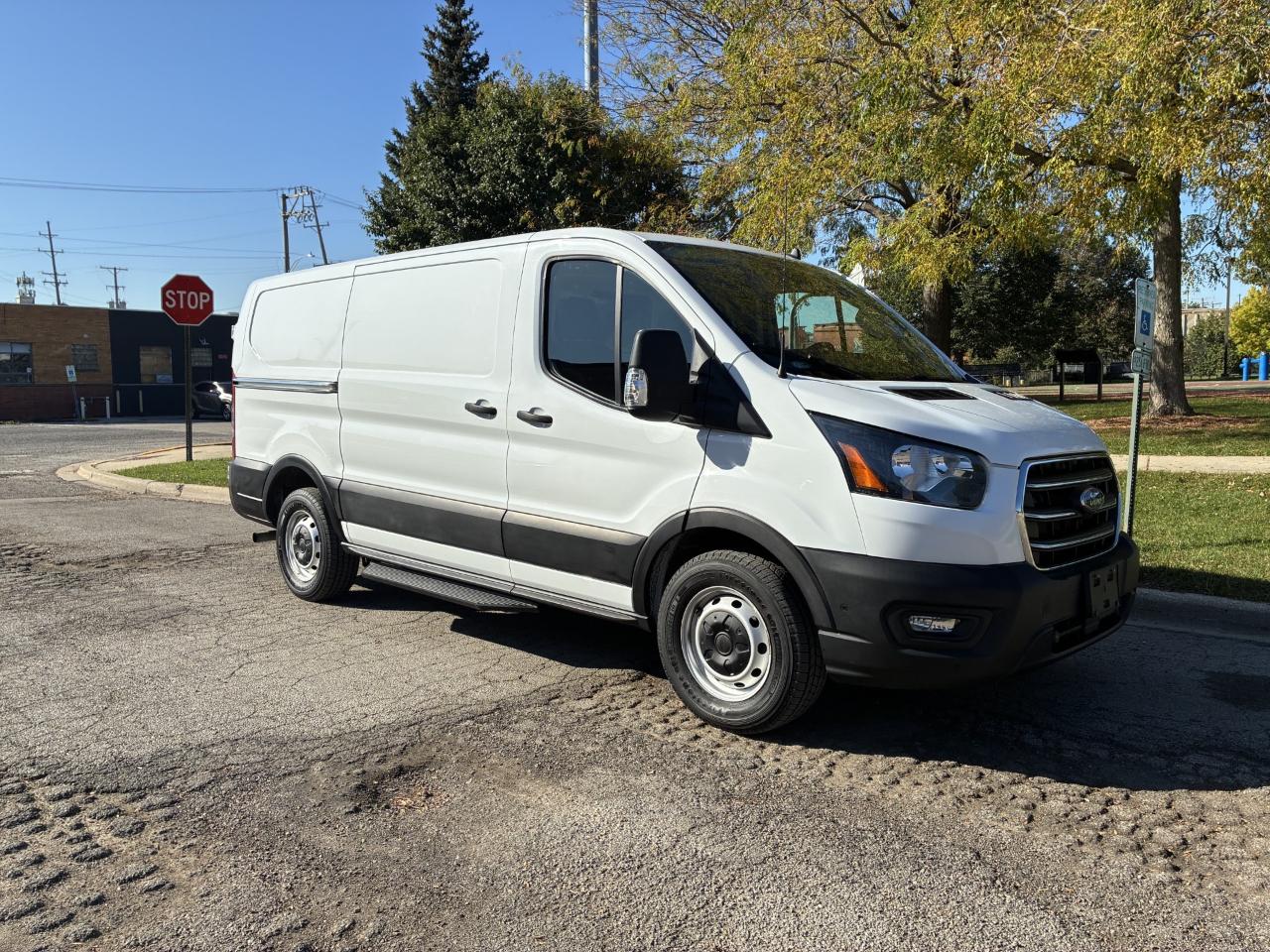 Ford Transit 150 Van Low Roof w/Sliding Pass. 130-in. WB 2020