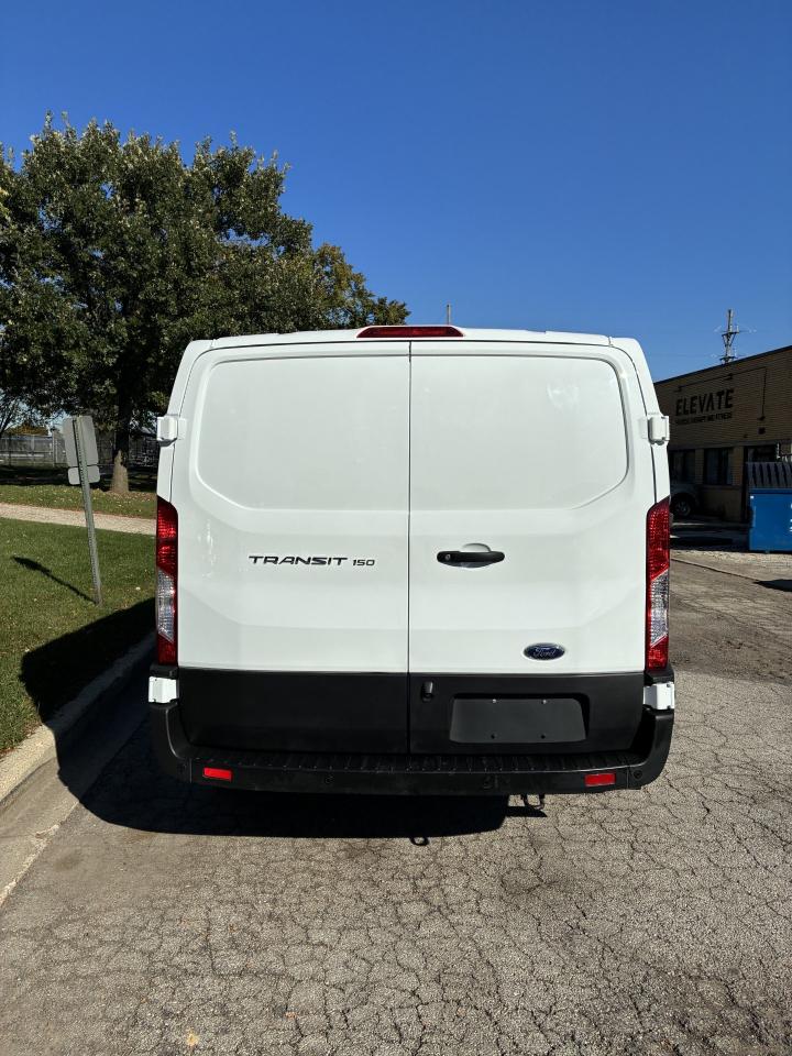 Ford Transit 150 Van Low Roof w/Sliding Pass. 130-in. WB 2020