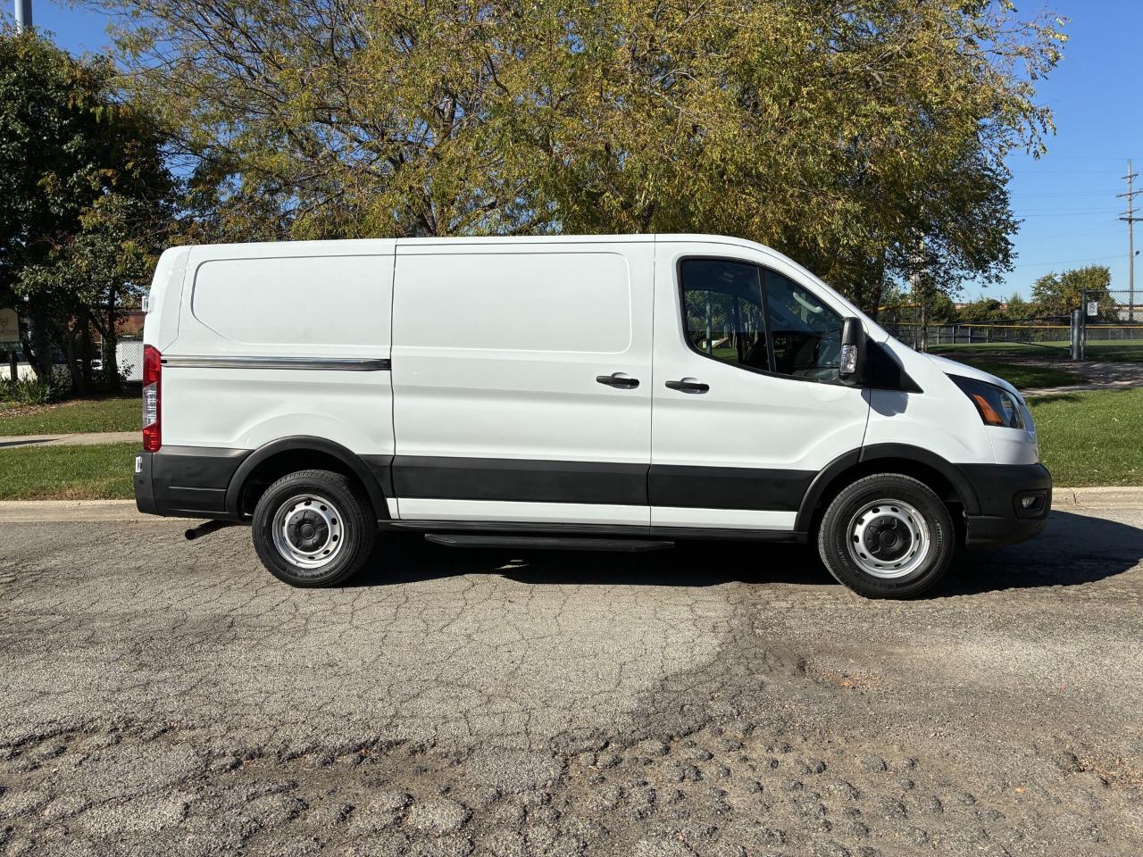 Ford Transit 150 Van Low Roof w/Sliding Pass. 130-in. WB 2020