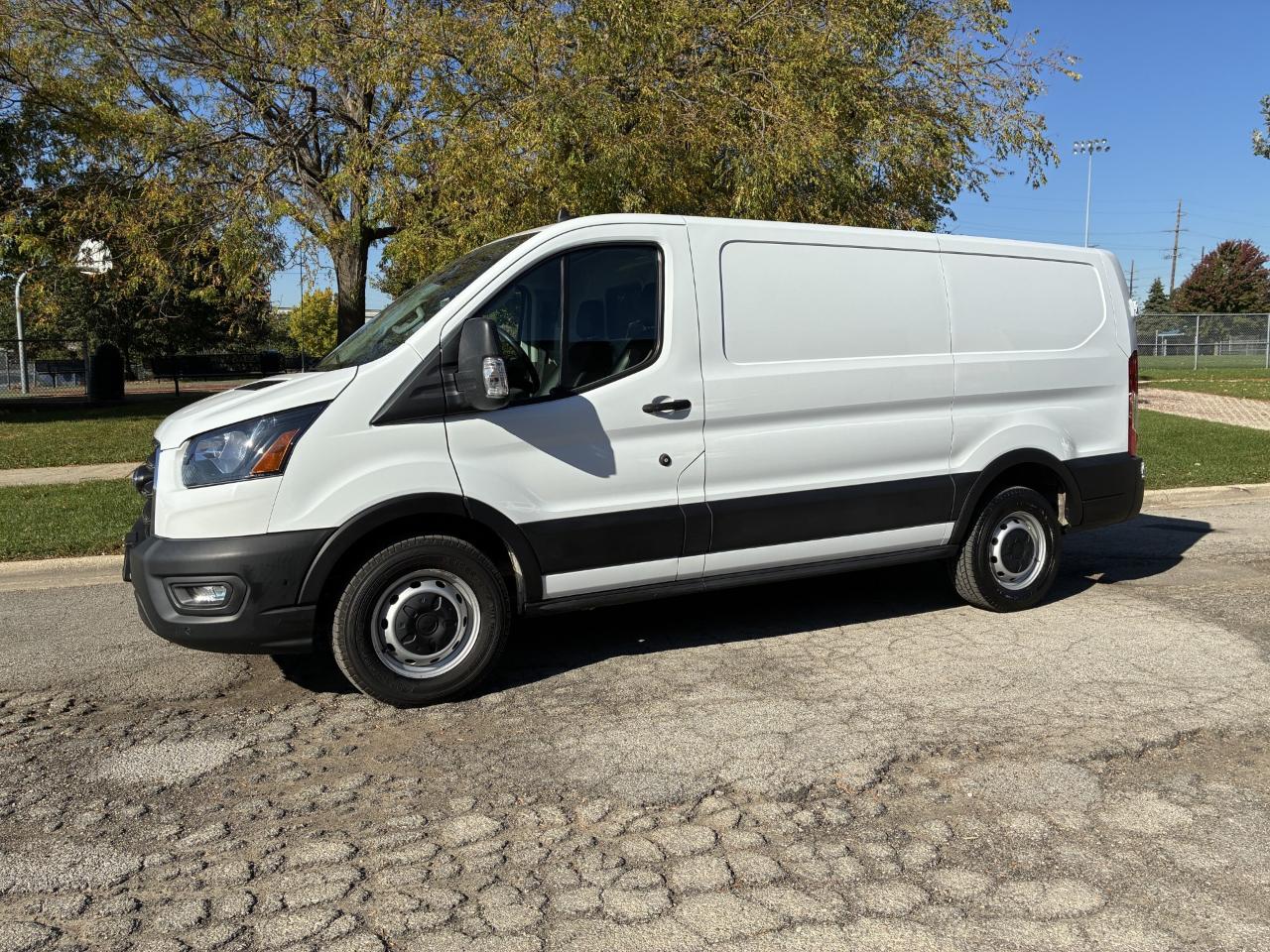 Ford Transit 150 Van Low Roof w/Sliding Pass. 130-in. WB 2020