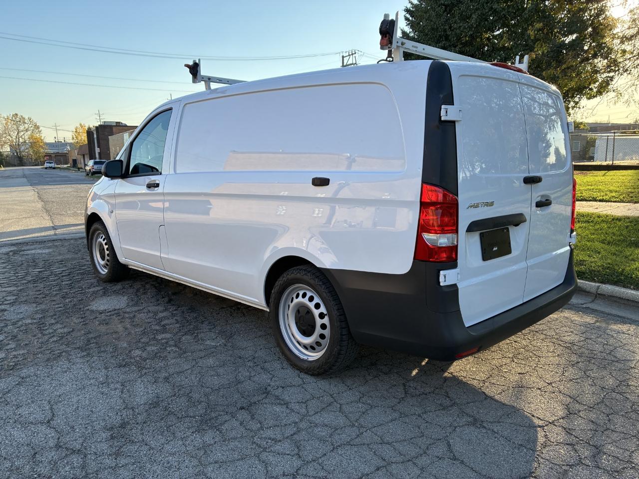 Mercedes-Benz Metris Cargo Van 2017