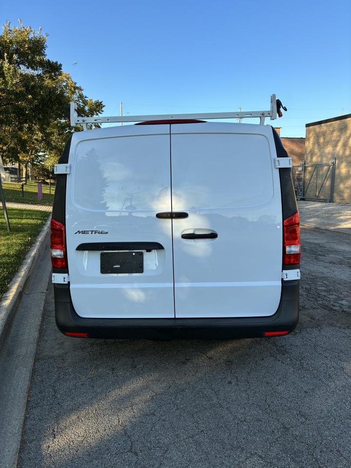 Mercedes-Benz Metris Cargo Van 2017