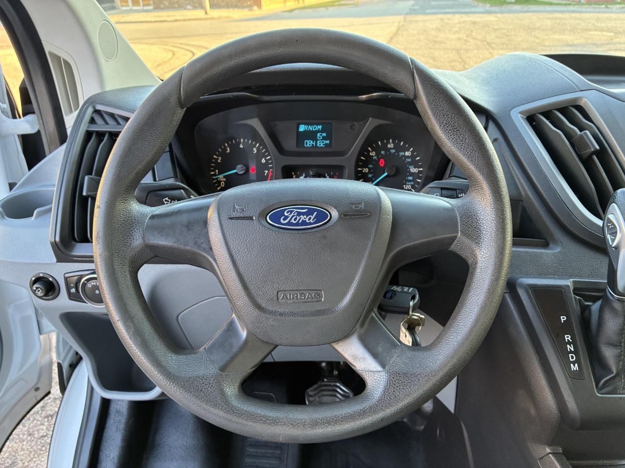 Ford Transit 250 Van Low Roof 60/40 Pass.130-in. WB 2017