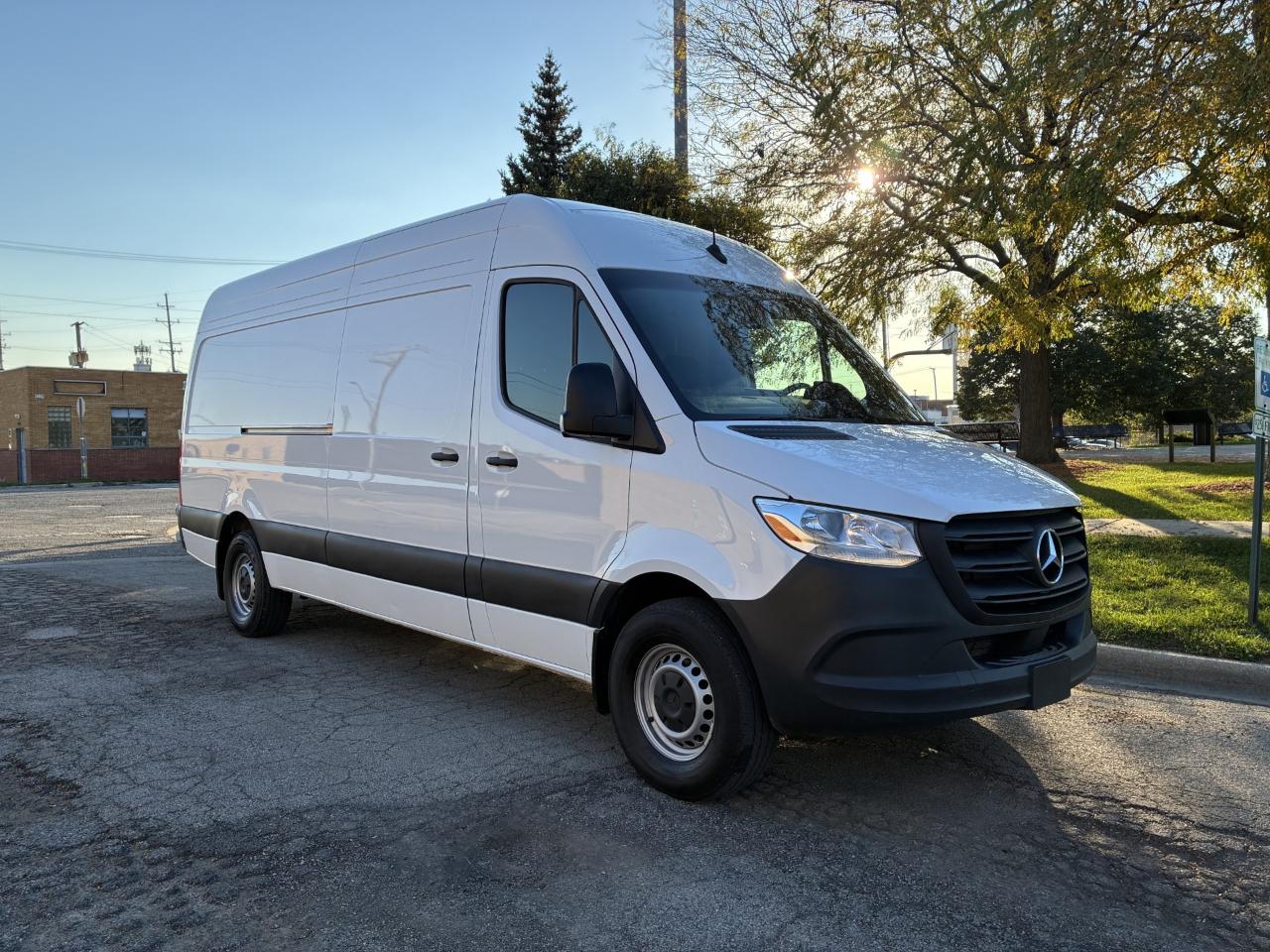 Mercedes-Benz Sprinter 2500 170-in. WB 2025
