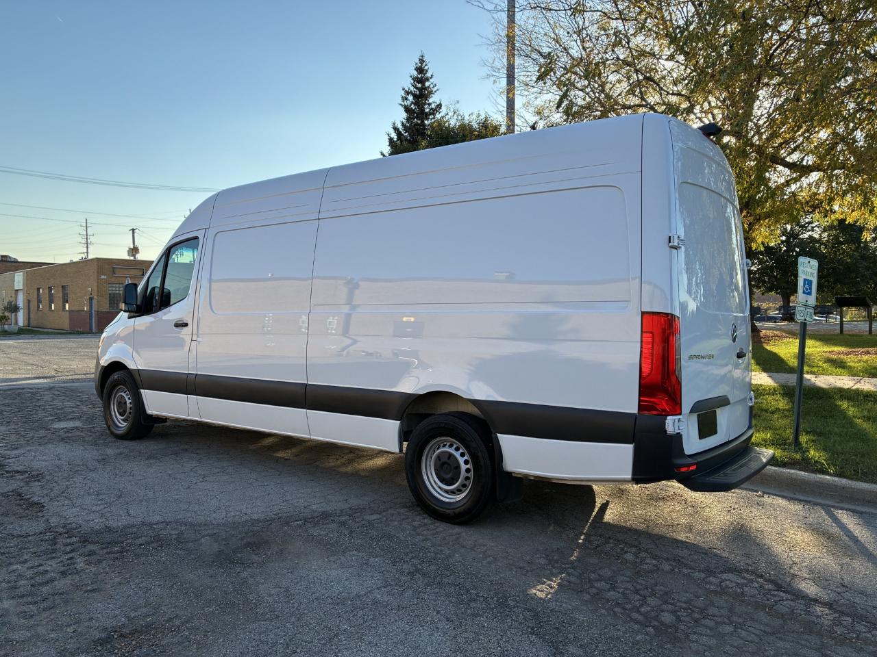 Mercedes-Benz Sprinter 2500 170-in. WB 2025